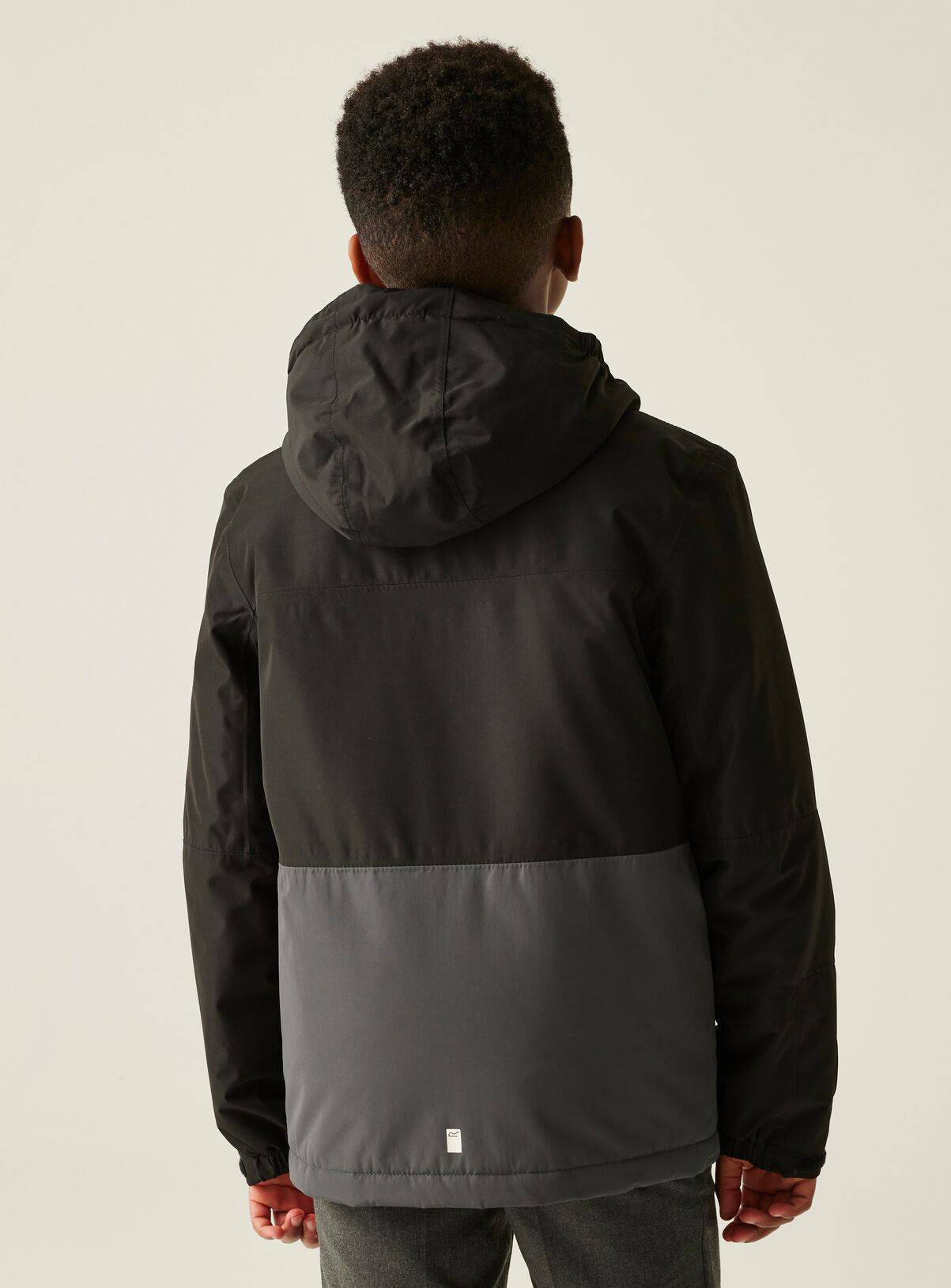 REGATTA Beamz Unisex Waterproof Jacket With Sleeve Torch Black 14 years - Image 3